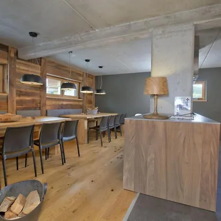 Panorama Chalet Grau Xl